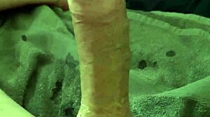 Man, I’m tryna wank with this X900d fleshlight solo, got internal cumshot all messy!