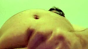 I'm stroking in the hotel room