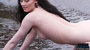 Skylar Leigh, a hot MILF model from New Zealand