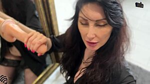 this hot milf just sucked two dicks for a sticky mouthful