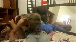 Hey, wanna see my wild solo travesuras in action?!