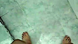 Solo amateur enjoys water and pee fetish