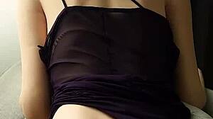 A naked Asian beauty - a lover's dream come true