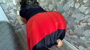 A hot mom showed her big ass to her stepson