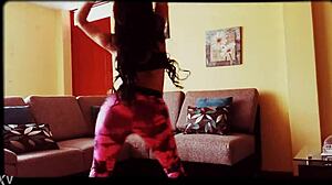 Peruana Pilar Gasca is a slut moving rich ass in the air