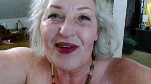 hey babe, wanna see my dirty panties heading to my dominican sweetie across the coast??