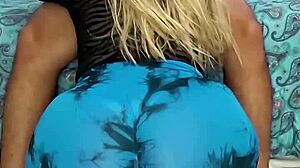 Curvy Mature Shaking Big Ass in Intense Oral!