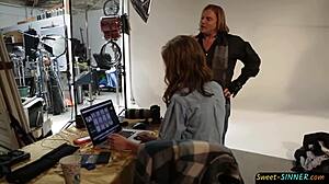 Sexy Teen 18+ Model Screws the Photographer in Erotic Roleplay